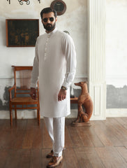 CLASSIC OFF-WHITE KURTA PAJAMA