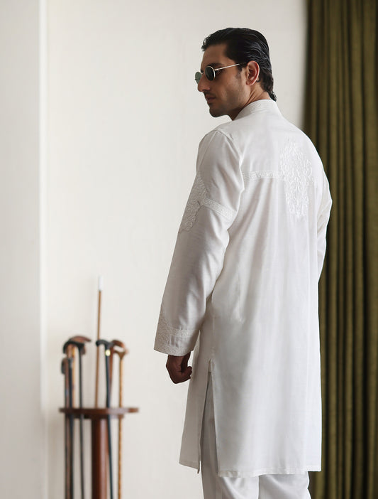 OFF-WHITE EMBROIDERED KURTA