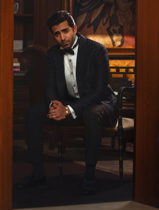 BLACK EMBROIDERED DINNER JACKET