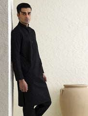 BLACK EMBROIDERED KURTA-S